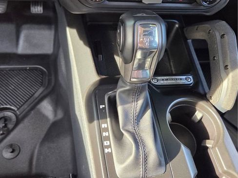 Used 2025 Ford Bronco Badlands AWD/4WD image 26
