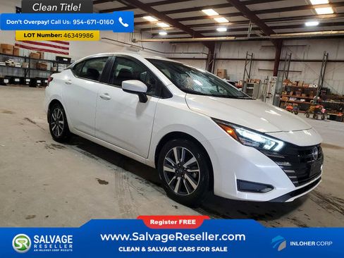 Used 2025 Nissan Versa SV w/ Trunk Package image 5