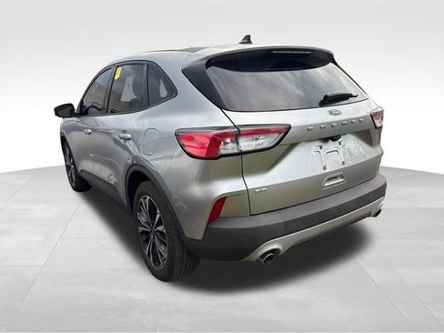 Used 2021 Ford Escape SE w/ SE Sport Appearance Package FWD image 5