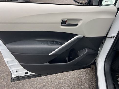 Used 2023 Toyota Corolla Cross L image 20