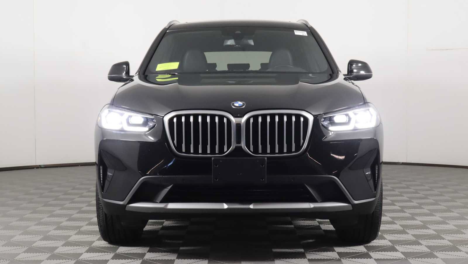 Used 2023 BMW X3 xDrive30i w/ Convenience Package AWD/4WD image 2