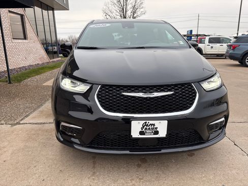 New 2026 Chrysler Pacifica Select image 7