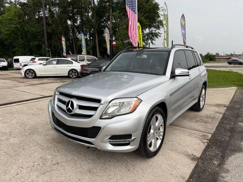 Used 2014 Mercedes-Benz GLK 250 BlueTEC 4MATIC image 2