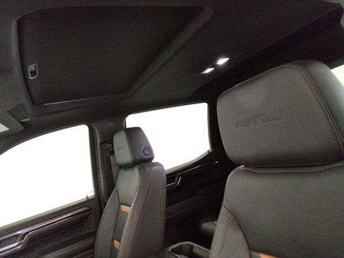 Used 2024 GMC Sierra 1500 AT4 w/ Technology Package image 25