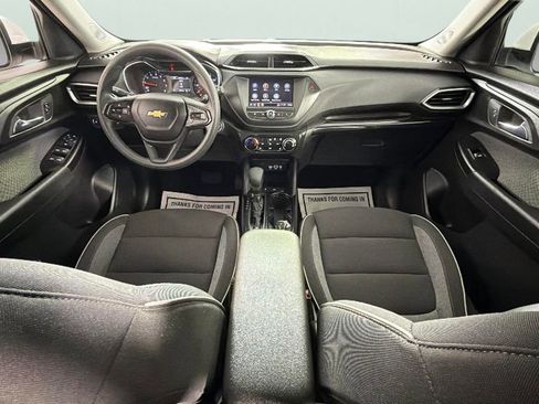 Certified 2023 Chevrolet TrailBlazer LT FWD image 30