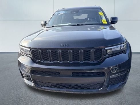 Used 2023 Jeep Grand Cherokee L Limited w/ Black Appearance Package image 6