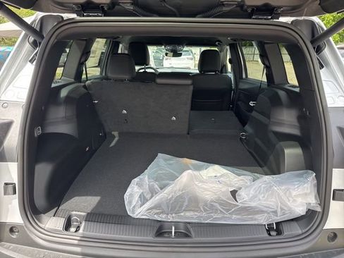 New 2026 Jeep Cherokee Limited AWD/4WD image 7