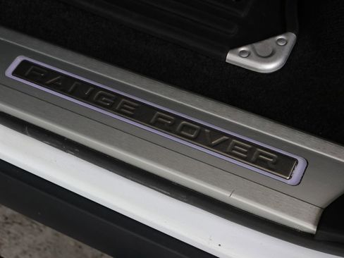 Used 2021 Land Rover Range Rover P525 Westminster Edition LWB image 24
