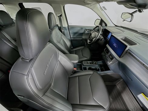 New 2026 Ford Maverick Lariat w/ Black Appearance Package image 29