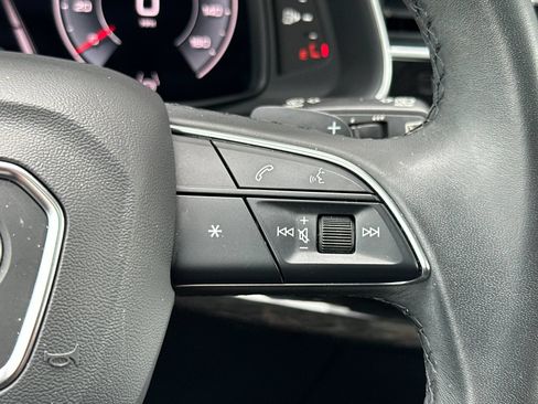 Used 2023 Audi Q7 2.0T Premium Plus AWD/4WD image 30