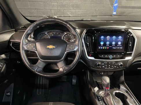 Used 2023 Chevrolet Traverse RS image 18