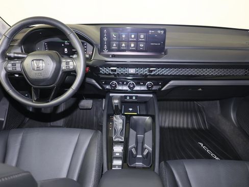 Used 2025 Honda Accord EX-L image 9