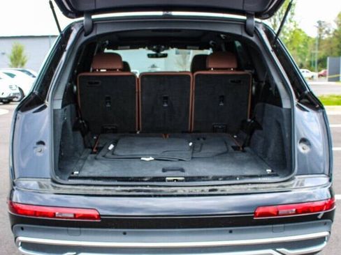 Used 2021 Audi Q7 3.0T Premium w/ Convenience Package image 10