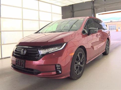Used 2023 Honda Odyssey Sport image 5