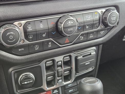New 2026 Jeep Gladiator Sport AWD/4WD image 12