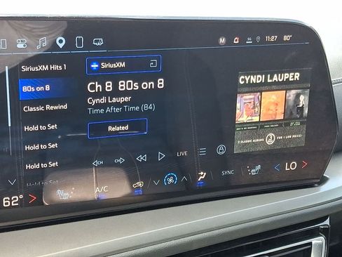 Used 2025 Chevrolet Traverse LT w/ Enhanced Driving Package FWD image 19