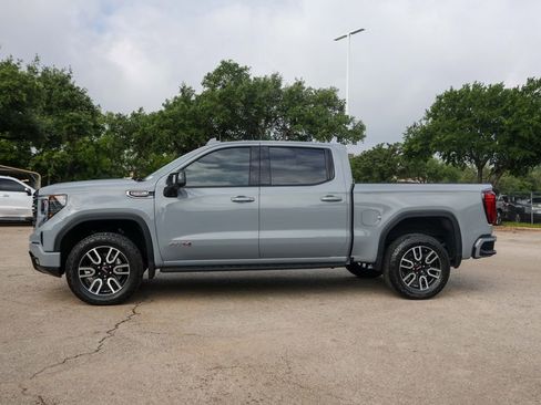 Used 2025 GMC Sierra 1500 AT4 w/ AT4 Premium Package AWD/4WD image 5