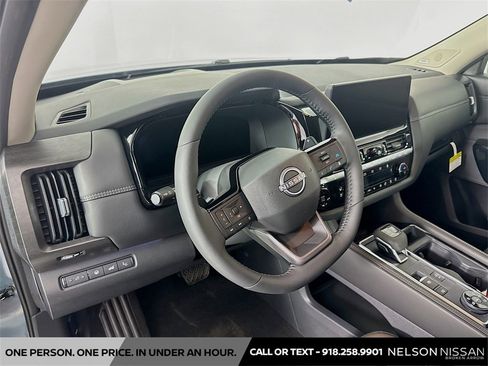 New 2026 Nissan Pathfinder Platinum image 9