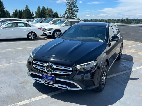 Used 2021 Mercedes-Benz E 450 4MATIC All-Terrain Wagon image 5