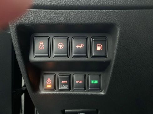 Used 2019 Nissan Rogue SV w/ Premium Package image 36