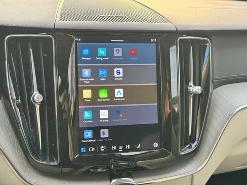 Certified 2024 Volvo XC60 T8 Ultimate w/ Protection Package Premier image 25