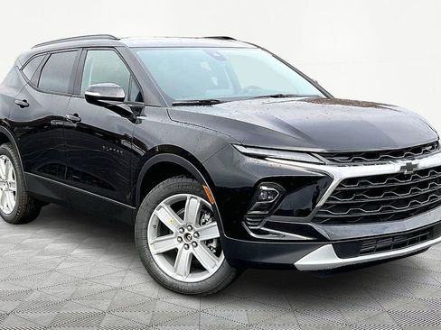 New 2026 Chevrolet Blazer LT w/ Sound & Technology Package image 2