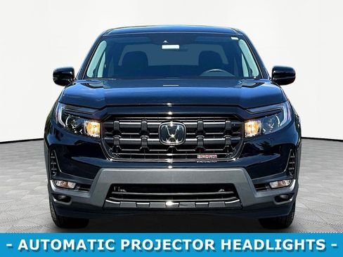 Used 2025 Honda Ridgeline Sport image 2