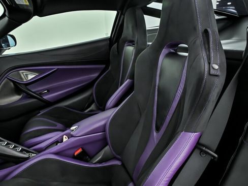 Used 2019 McLaren 720S RWD image 22