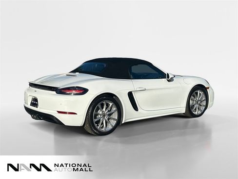 Used 2017 Porsche 718 Boxster Base image 5