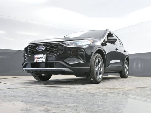 Used 2025 Ford Escape ST-Line AWD/4WD image 46