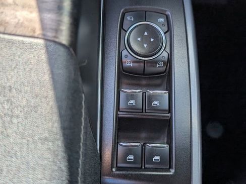 Used 2022 Toyota Tacoma SR5 w/ Technology Package RWD image 29