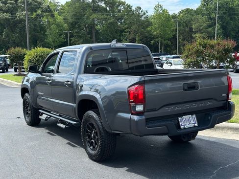 Used 2022 Toyota Tacoma SR5 w/ Technology Package RWD image 7