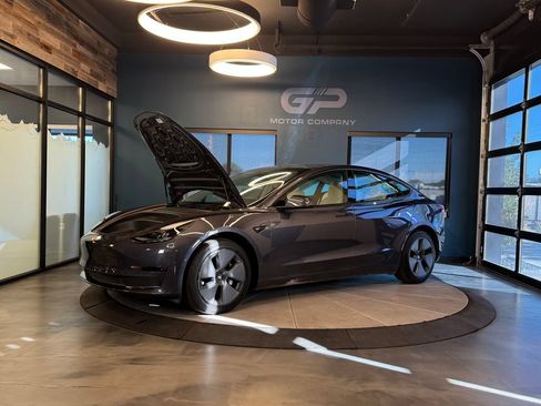 Used 2022 Tesla Model 3 Long Range AWD/4WD image 20