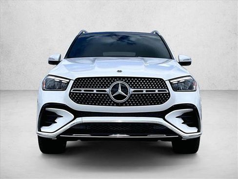 Certified 2025 Mercedes-Benz GLE 450e 4MATIC image 3