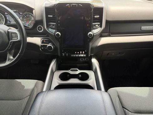 Used 2021 RAM 1500 Big Horn AWD/4WD image 12