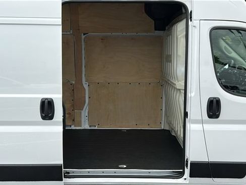Used 2023 RAM ProMaster 3500 w/ Interior LED Lighting Group FWD image 22