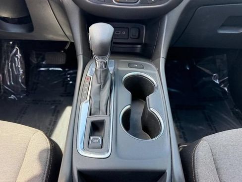Used 2024 Chevrolet Equinox LT w/ LPO, Floor Liner Package FWD image 17