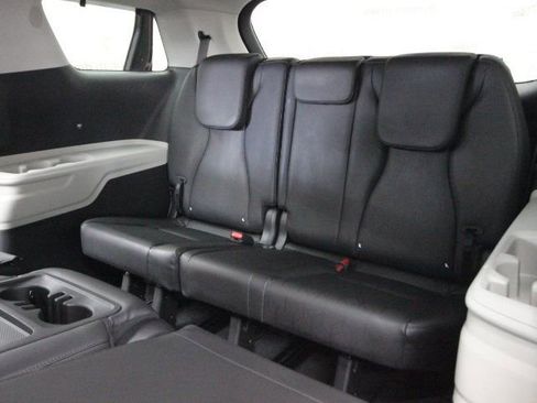 Used 2022 Kia Carnival SX image 28