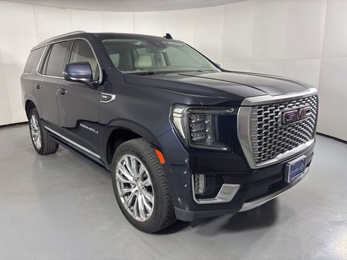 Used 2023 GMC Yukon Denali AWD/4WD image 2