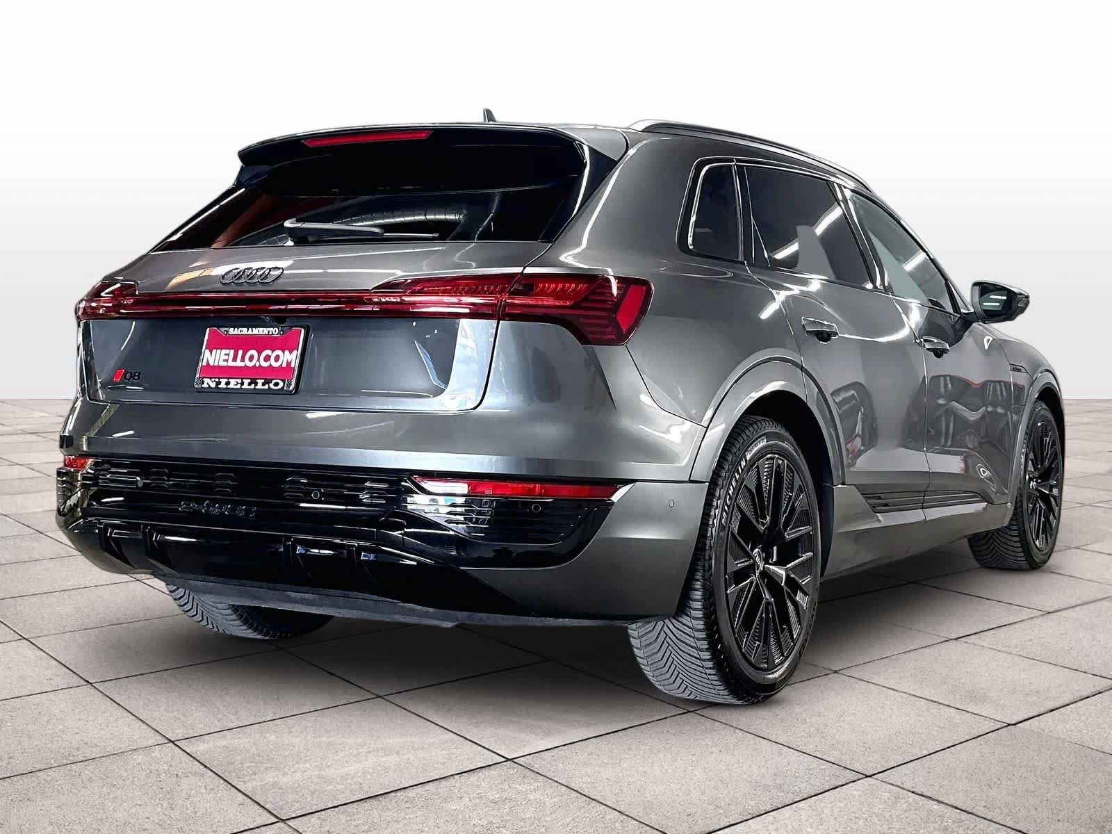 Used 2024 Audi Q8 e-tron Premium Plus AWD/4WD image 14