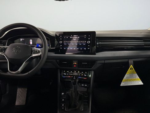 New 2026 Volkswagen Jetta SE image 33