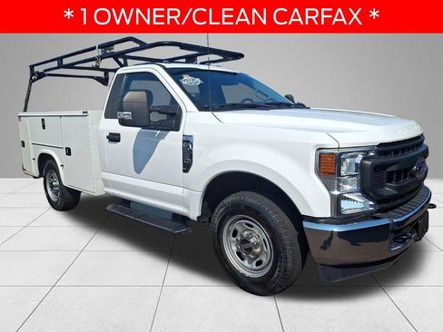 Used 2022 Ford F250 XL w/ Power Equipment Group RWD image 3