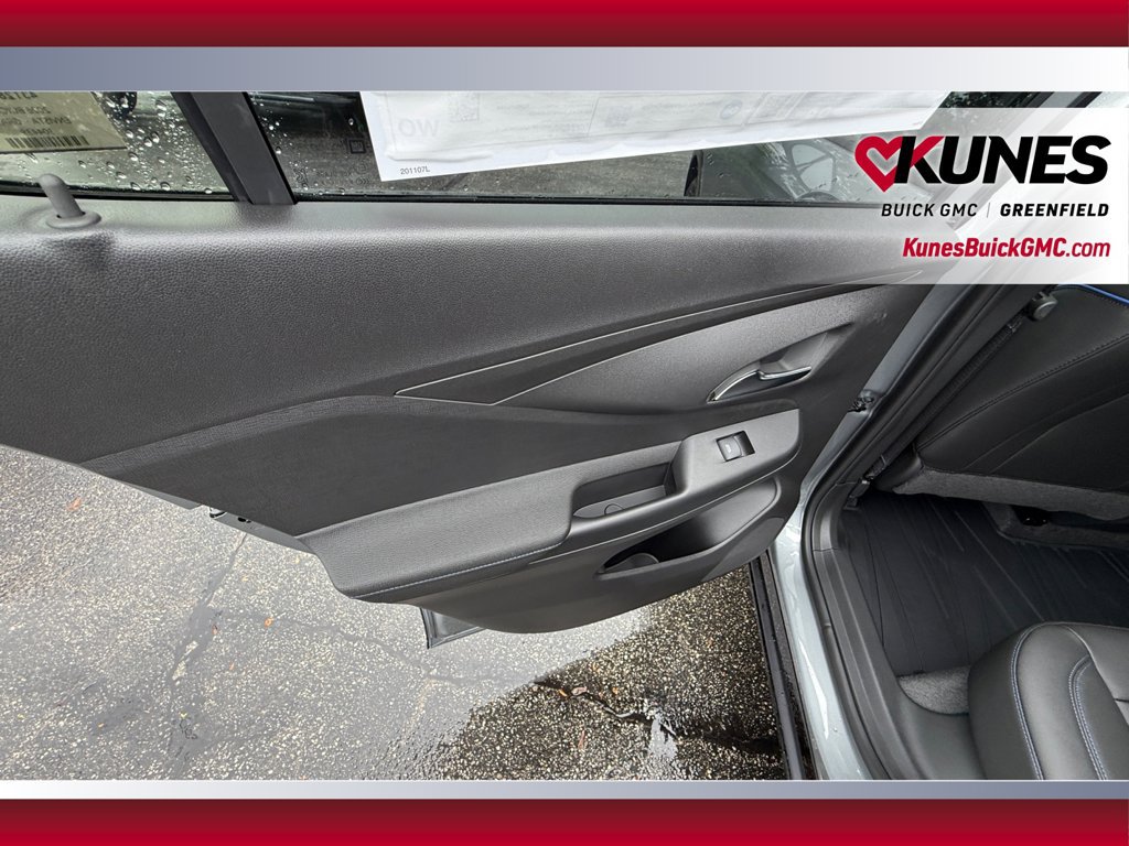 New 2026 Buick Envista Sport Touring w/ Convenience I Package FWD image 32