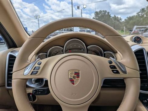 Used 2014 Porsche Cayenne AWD/4WD image 24