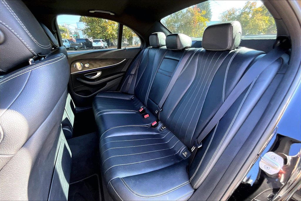 Used 2017 Mercedes-Benz E 300 4MATIC image 21