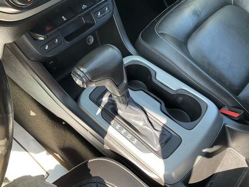 Used 2015 Chevrolet Colorado LT w/ Luxury Package RWD image 24