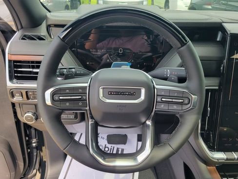 New 2026 GMC Yukon Denali w/ Advanced Technology Package RWD image 18