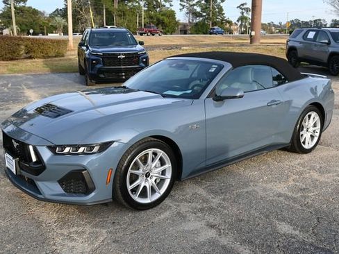 Used 2024 Ford Mustang GT Premium image 9