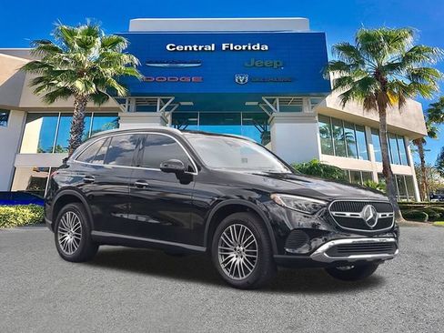 Used 2025 Mercedes-Benz GLC 300 image 2