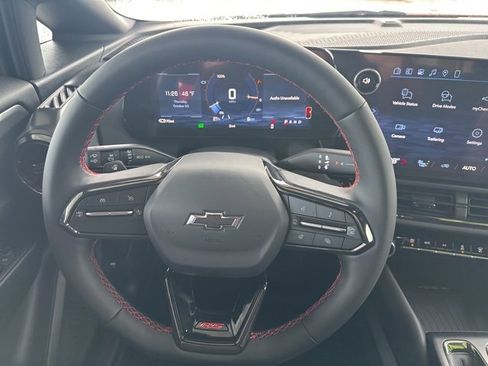 New 2026 Chevrolet Equinox EV RS image 27